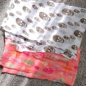 Set Of 2 Scarves